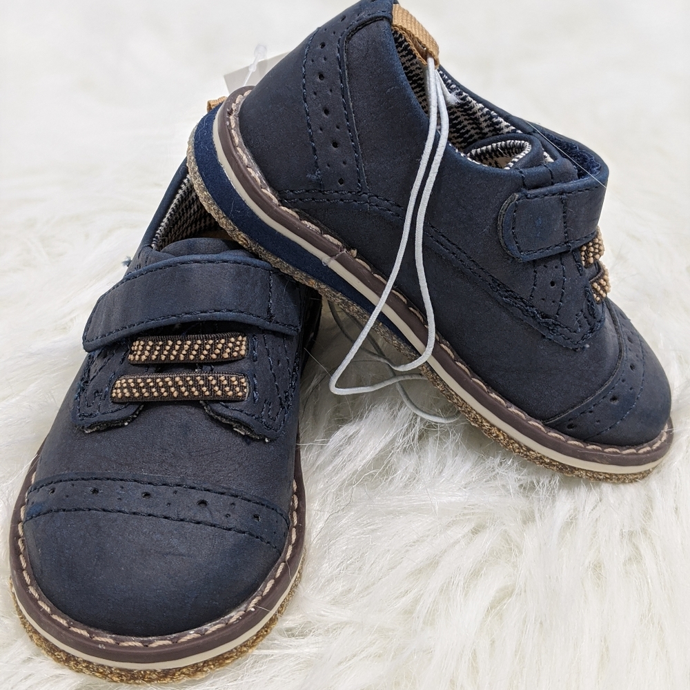 Cat & Jack Sz 5 Oxford Dress Shoe